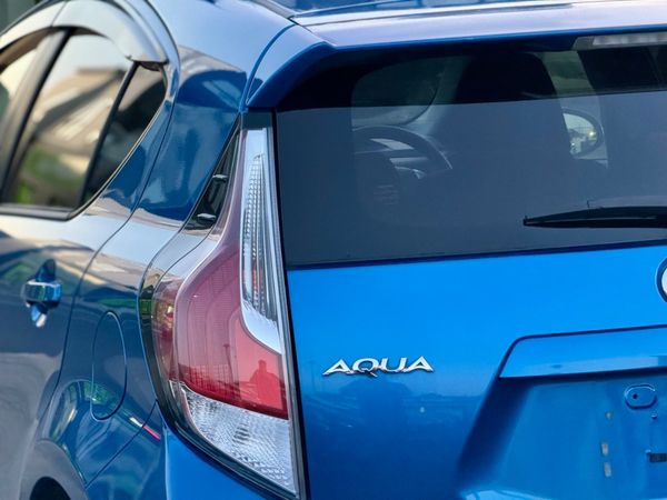 2015 Toyota Aqua Hybrid S Carousel 1