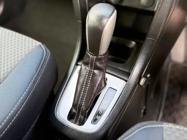 2014 Suzuki Swift RS-DJE Carousel 8