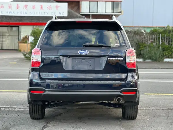 2014 Subaru Forester Carousel 9