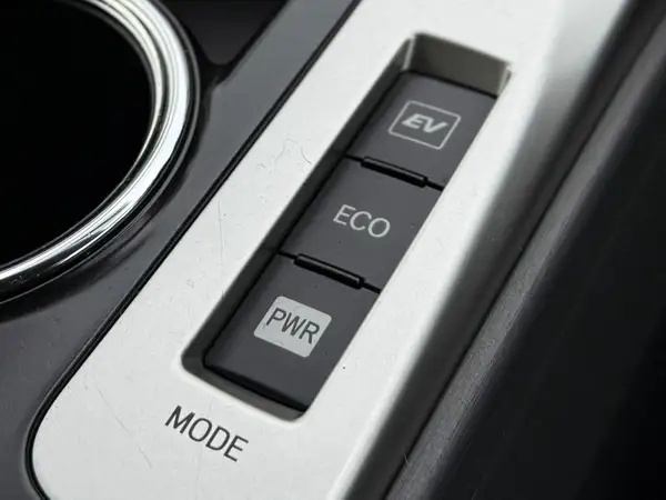 2012 Toyota Prius Alpha S *7-Seater* Carousel 9