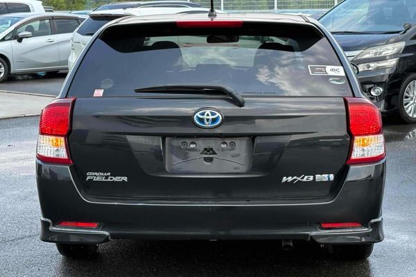 2014 Toyota Corolla Carousel 7