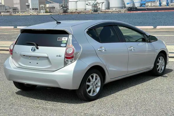 2013 Toyota Aqua HYBRID G SOFT LEATHER SELECTION Carousel 3