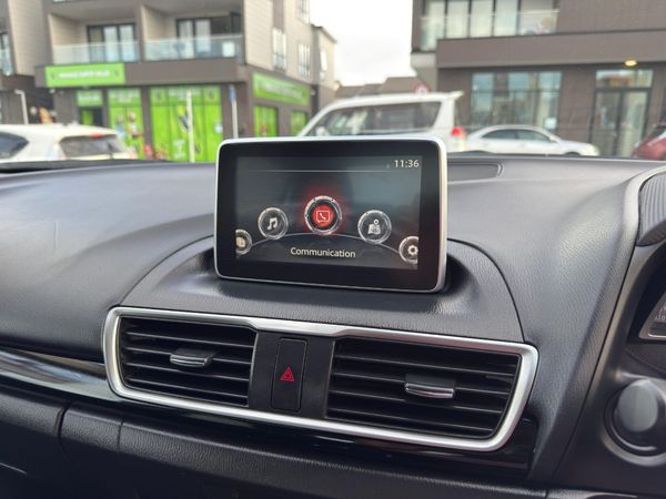 2014 Mazda Axela