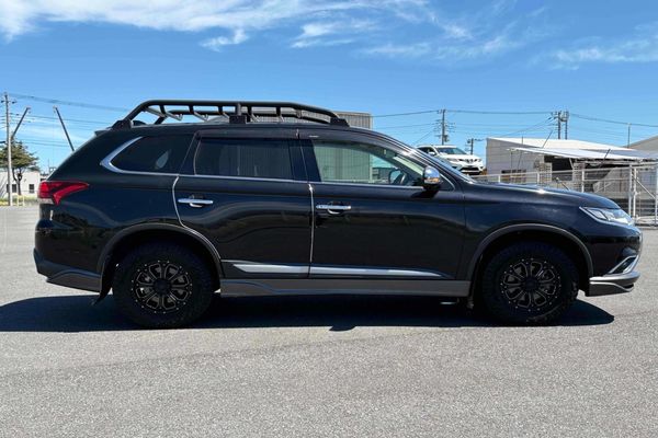 2015 Mitsubishi Outlander Carousel 8