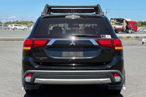 2015 Mitsubishi Outlander Carousel 7