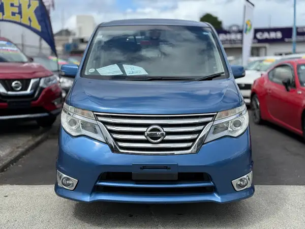 2016 Nissan Serena Highway Star Carousel 1