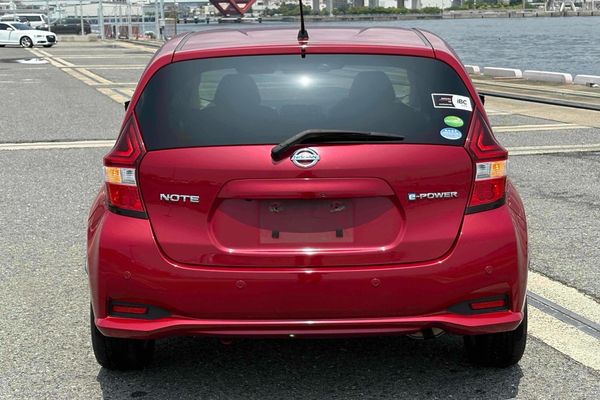 2017 Nissan Note E-POWER X