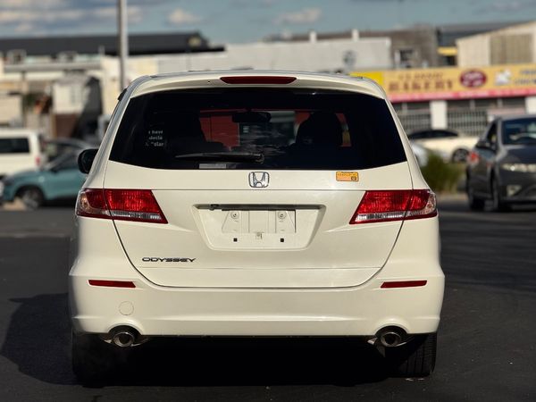 2011 Honda Odyssey 7-Seater Carousel 1