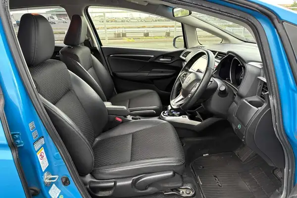 2013 Honda Fit HYBRID L PACKAGE Carousel 7
