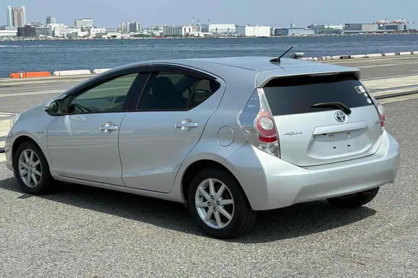 2013 Toyota Aqua HYBRID G SOFT LEATHER SELECTION Carousel 5