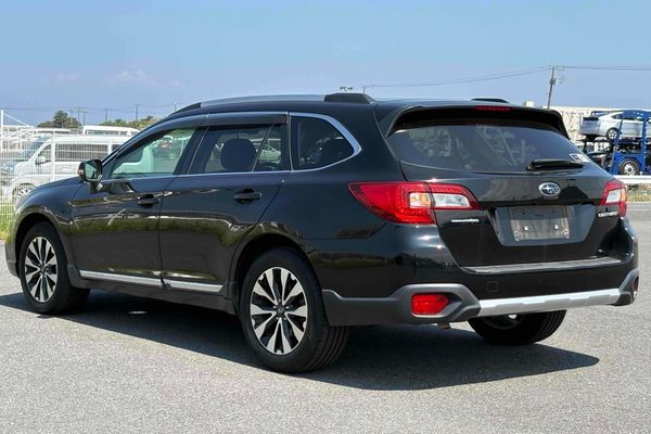 2015 Subaru Outback LIMITED Carousel 8