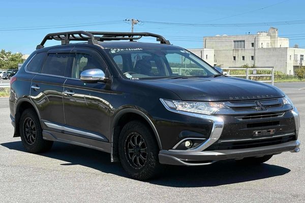 2015 Mitsubishi Outlander Carousel 6