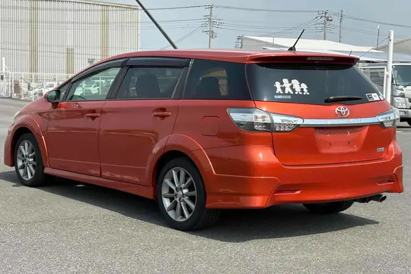 2012 Toyota Wish 2.0 Z PACKAGE Carousel 5
