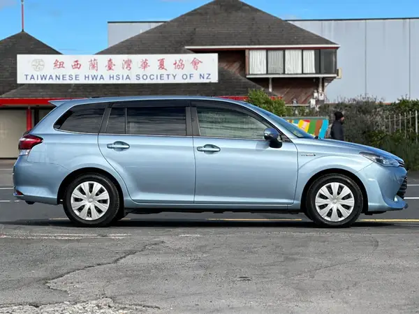 2015 Toyota Corolla Carousel 1