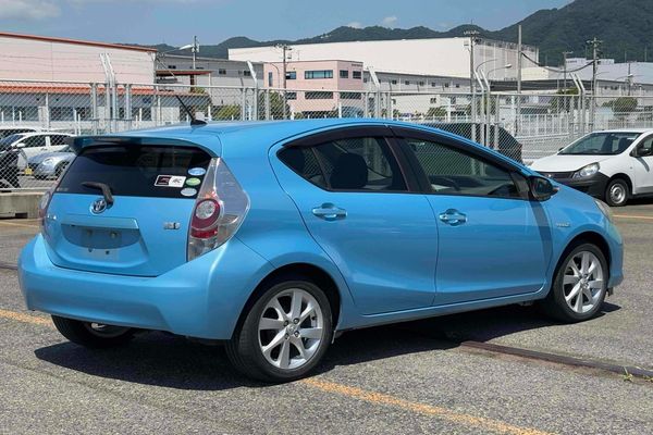 2013 Toyota Aqua