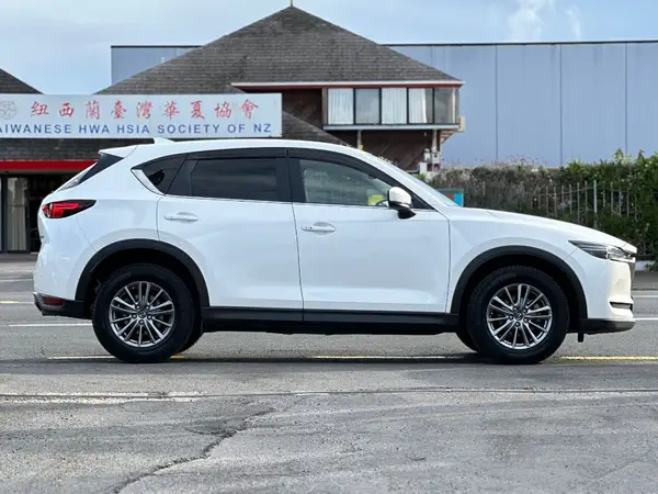 2017 Mazda CX-5 20S Proactive Carousel 2