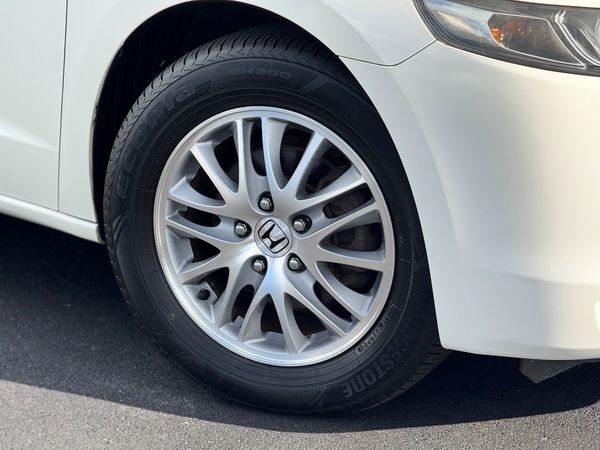 2011 Honda Odyssey 7-Seater Carousel 2