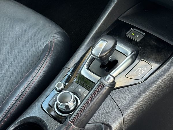 2014 Mazda Axela HYBRID S L *LEATHER PKG* Carousel 4