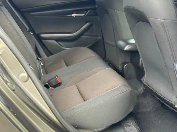 2021 Mazda 3 Carousel 8