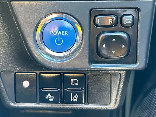 2015 Toyota Corolla Carousel 7