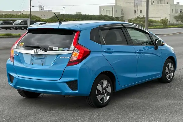 2013 Honda Fit HYBRID L PACKAGE Carousel 3