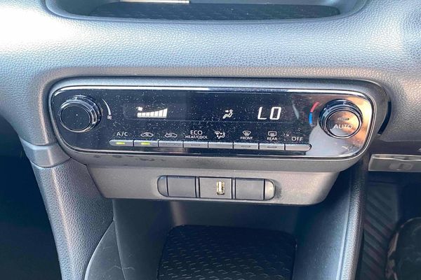 2020 Toyota Yaris Hybrid X