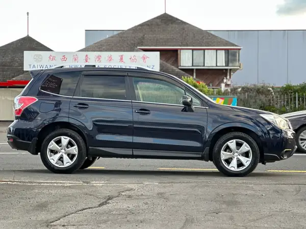 2014 Subaru Forester Carousel 3