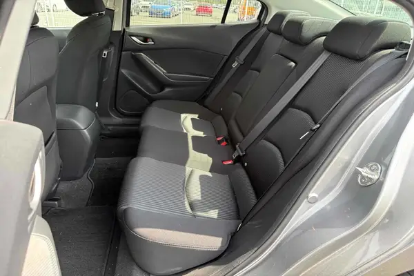 2014 Mazda Axela HYBRID Carousel 3
