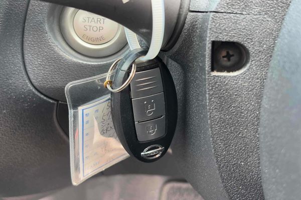 2014 Nissan Juke 15RX Type V Carousel 1