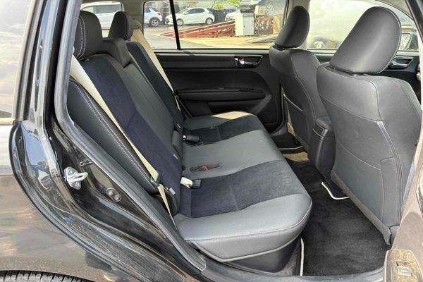 2014 Toyota Corolla Carousel 8
