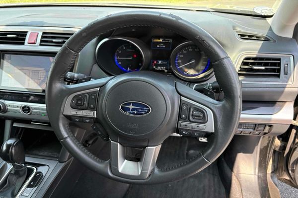 2015 Subaru Outback LIMITED Carousel 5