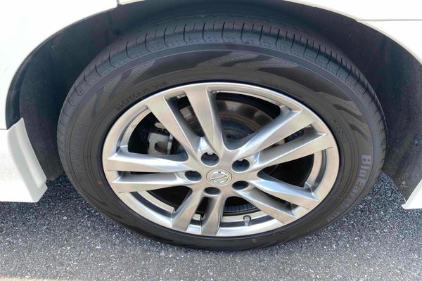 2012 Nissan Elgrand Carousel 9