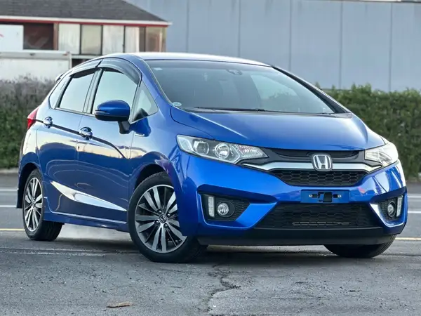 2013 Honda Fit Hybrid Carousel 8