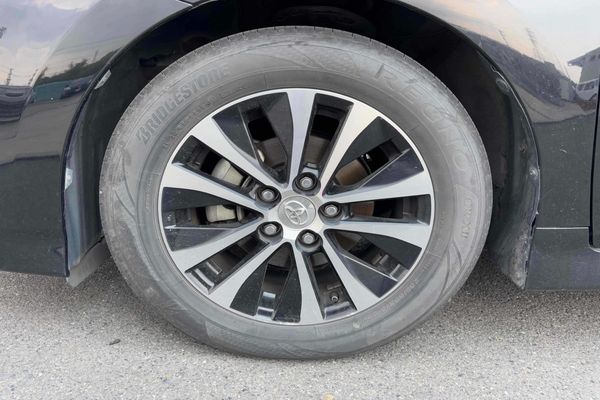 2013 Toyota Sai Carousel 9