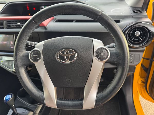 2015 Toyota Aqua Hybrid S Carousel 2