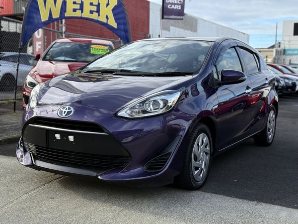 2018 Toyota Aqua Carousel 3