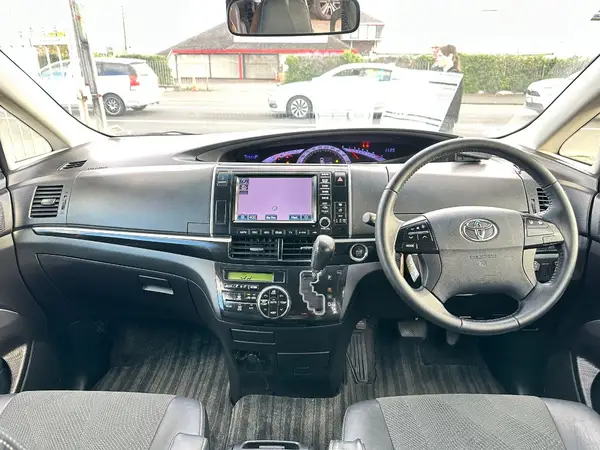2016 Toyota Estima Carousel 5