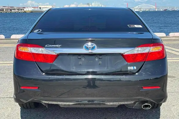 2012 Toyota Camry HYBRID G Carousel 4