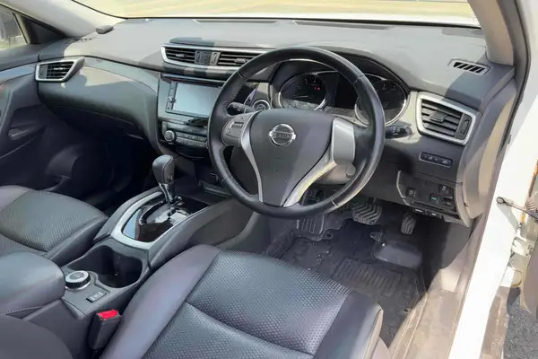 2017 Nissan X-Trail 20X 4WD *Emergency Brake PKG* Carousel 7