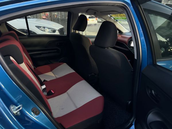 2015 Toyota Aqua Hybrid S Carousel 4
