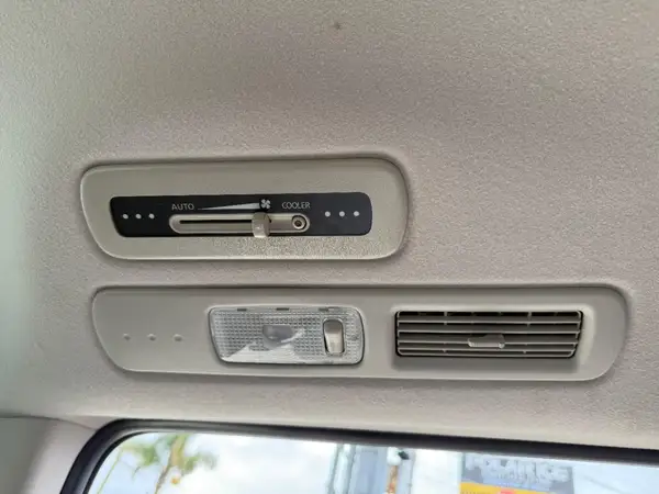 2016 Nissan Serena Highway Star Carousel 9