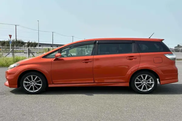2012 Toyota Wish 2.0 Z PACKAGE Carousel 7