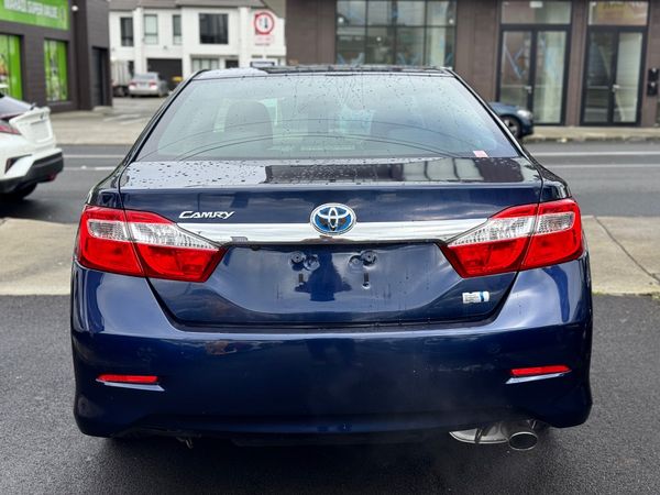 2013 Toyota Camry HYBRID G PACKAGE
