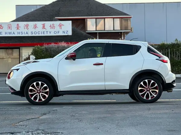 2014 Nissan Juke 15RX *PERSONALIZE PKG* Carousel 3