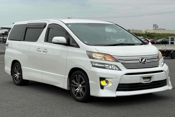 2012 Toyota Vellfire 2.4Z Carousel 4