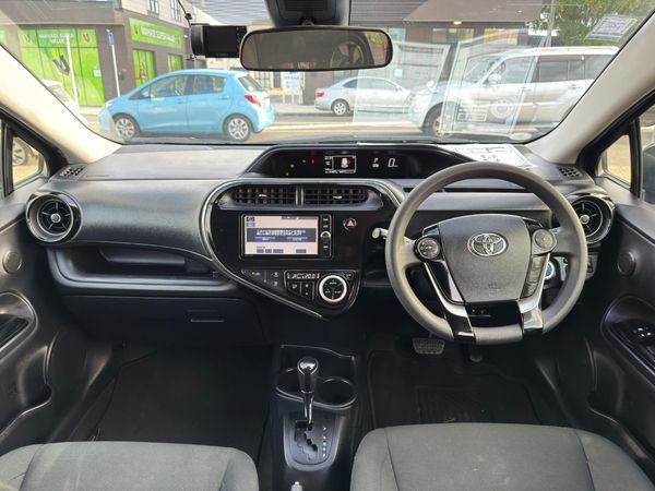 2018 Toyota Aqua Carousel 5