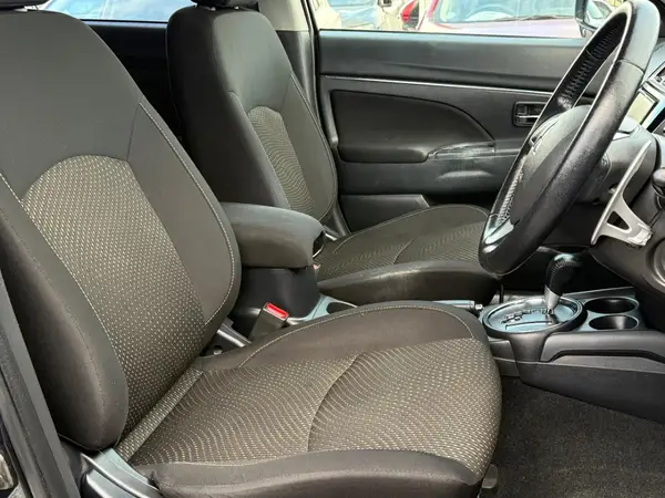 2015 Mitsubishi RVR G Package Carousel 6