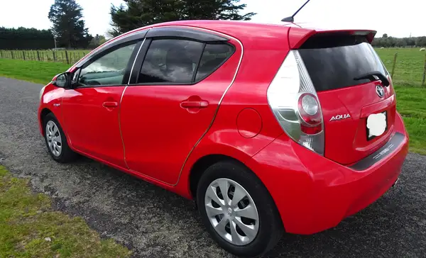 2013 Toyota Aqua Push Button start Carousel 8
