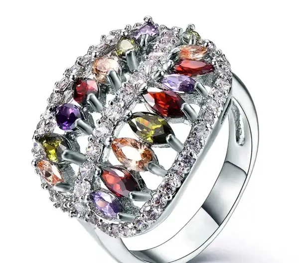 Vintage inspired hollow flower ring size 9