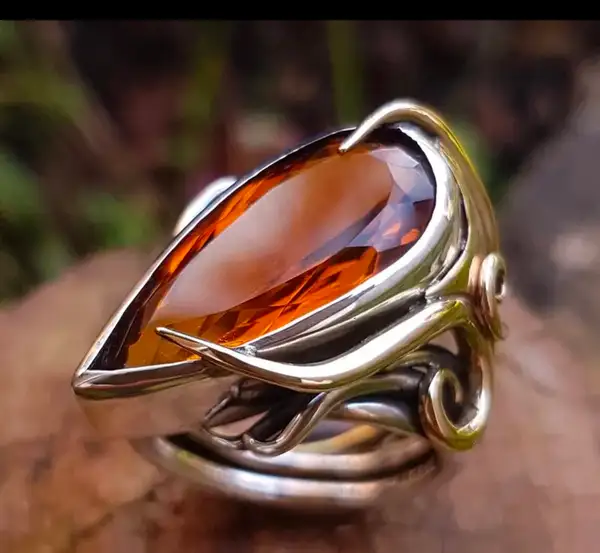 Men’s/ladies stunning design ring size 10